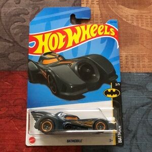 🛍️5/$20🛍️BNIB HOTWHEELS Batman Batmobile🦇